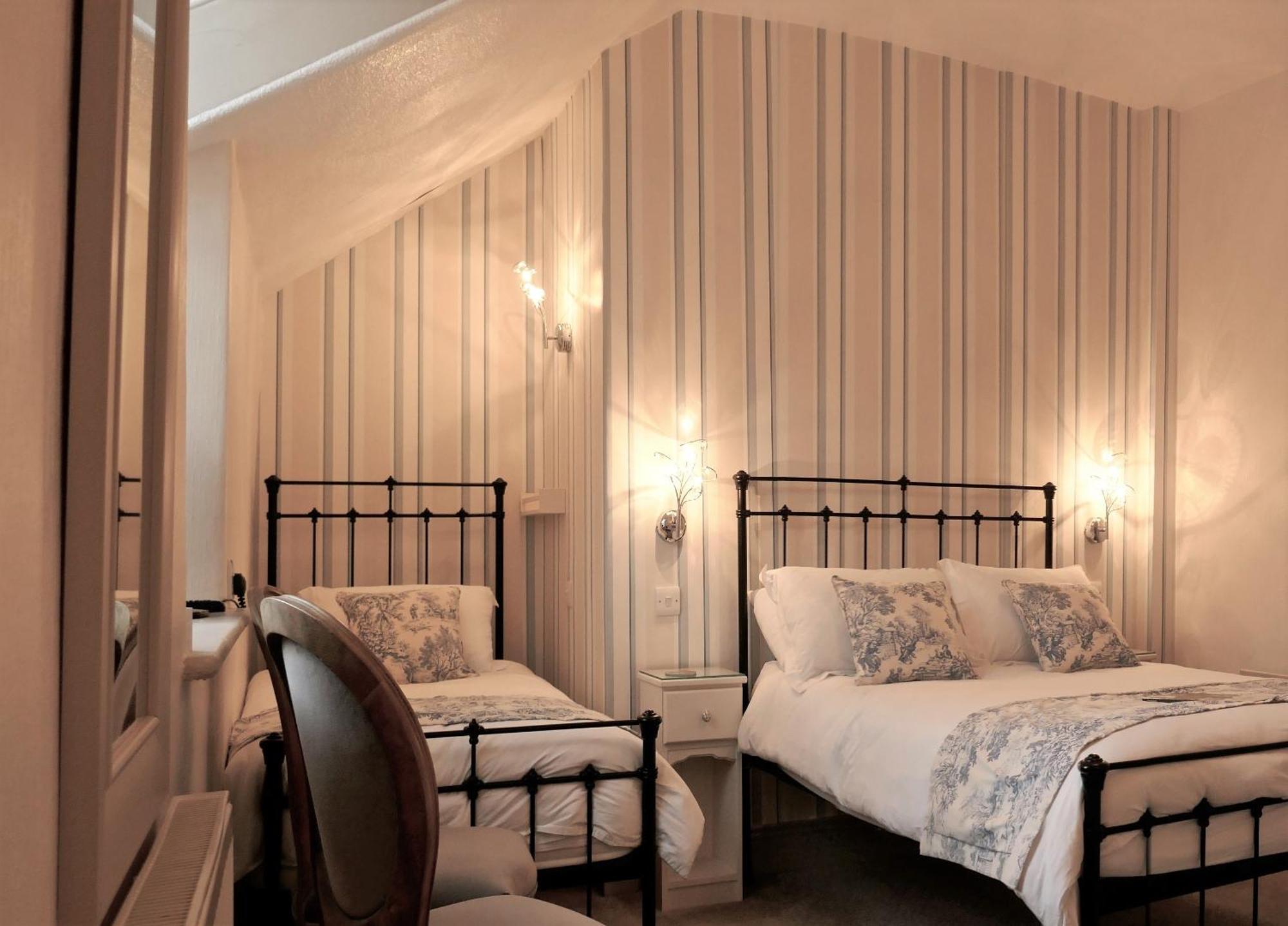 2 Cambridge Villas B & B Ambleside Bagian luar foto